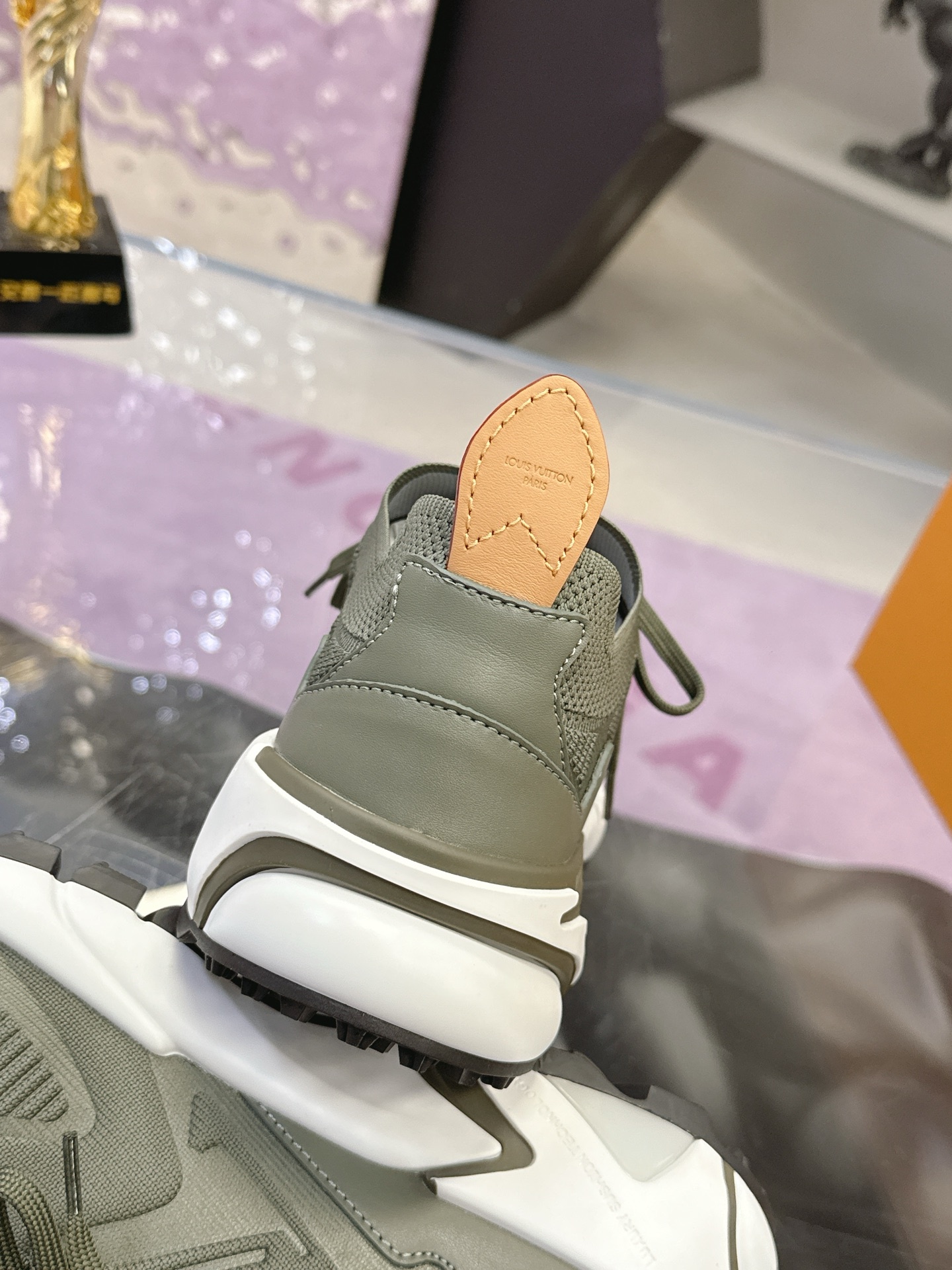 LV Runner Tatic