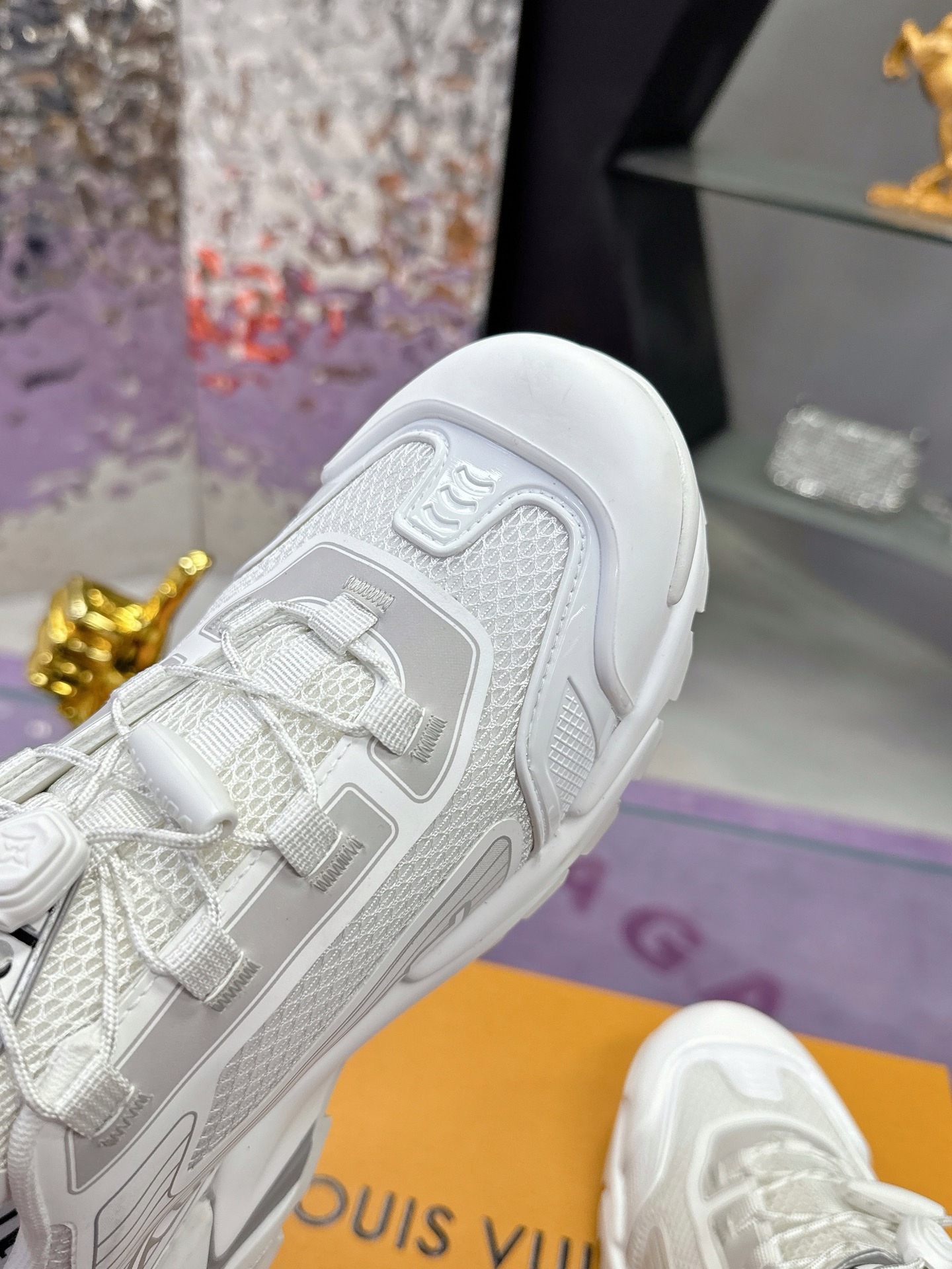 LV Runner Tatic