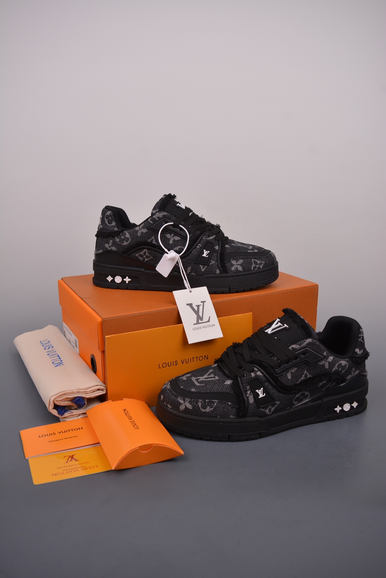 LV Trainer Limited Edition Collaboration [Best Value Version with Perfect Cleanliness]