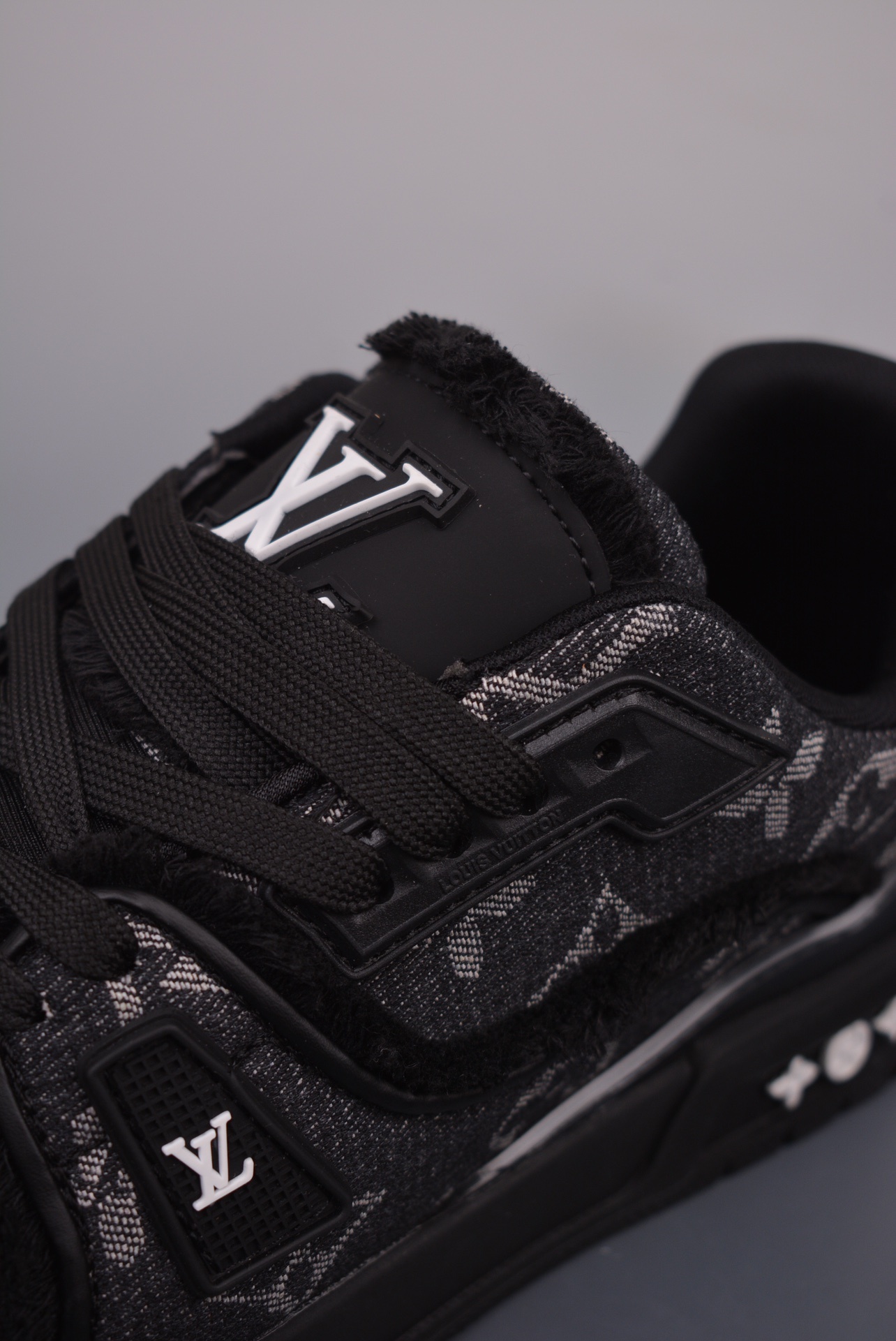 LV Trainer Limited Edition Collaboration [Best Value Version with Perfect Cleanliness]