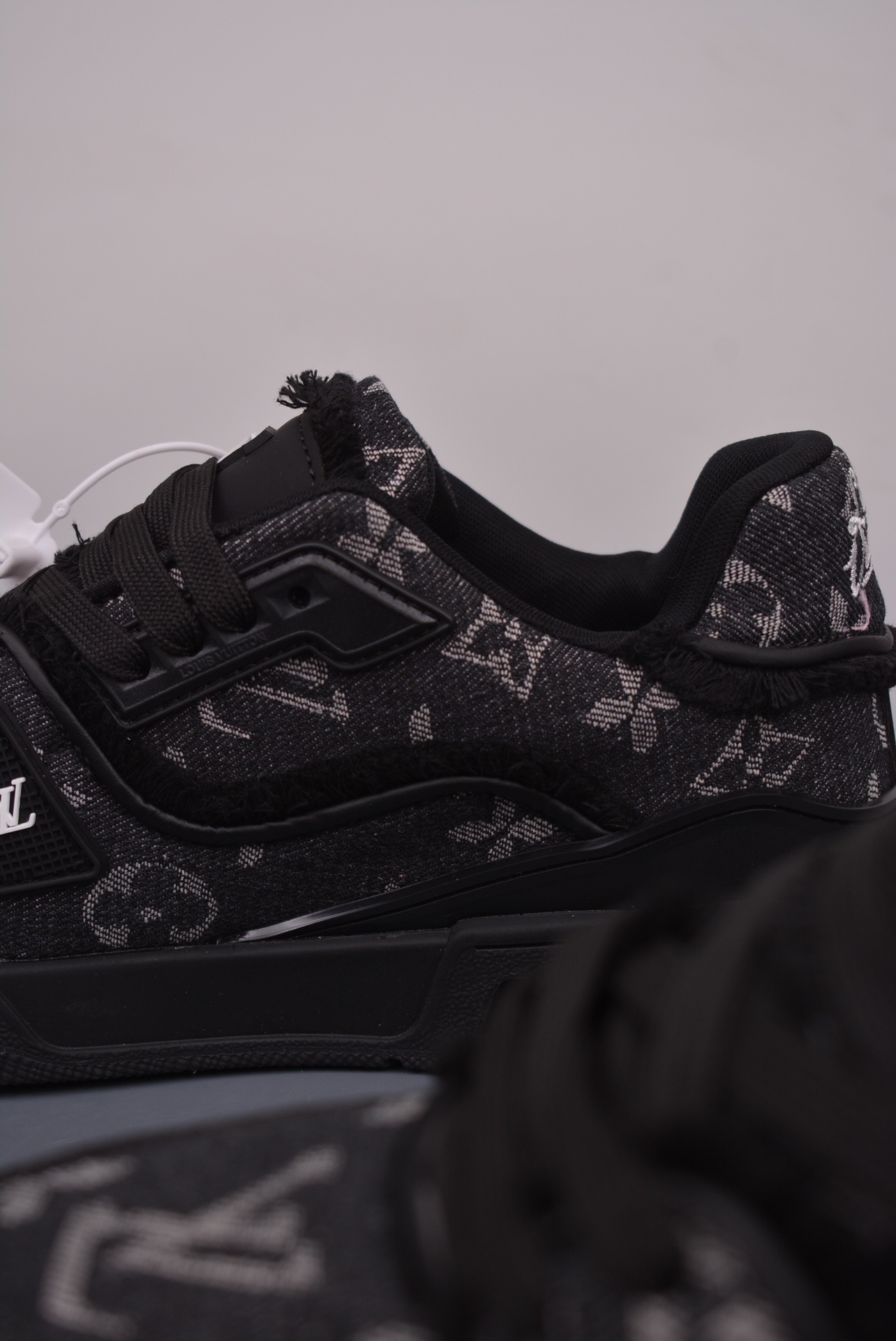 LV Trainer Limited Edition Collaboration [Best Value Version with Perfect Cleanliness]