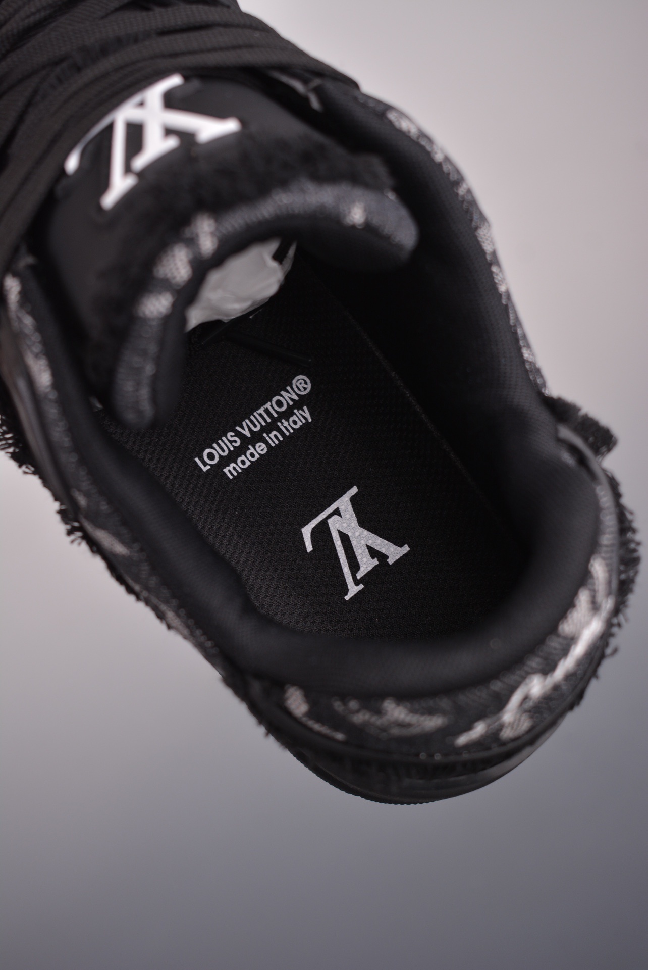LV Trainer Limited Edition Collaboration [Best Value Version with Perfect Cleanliness]