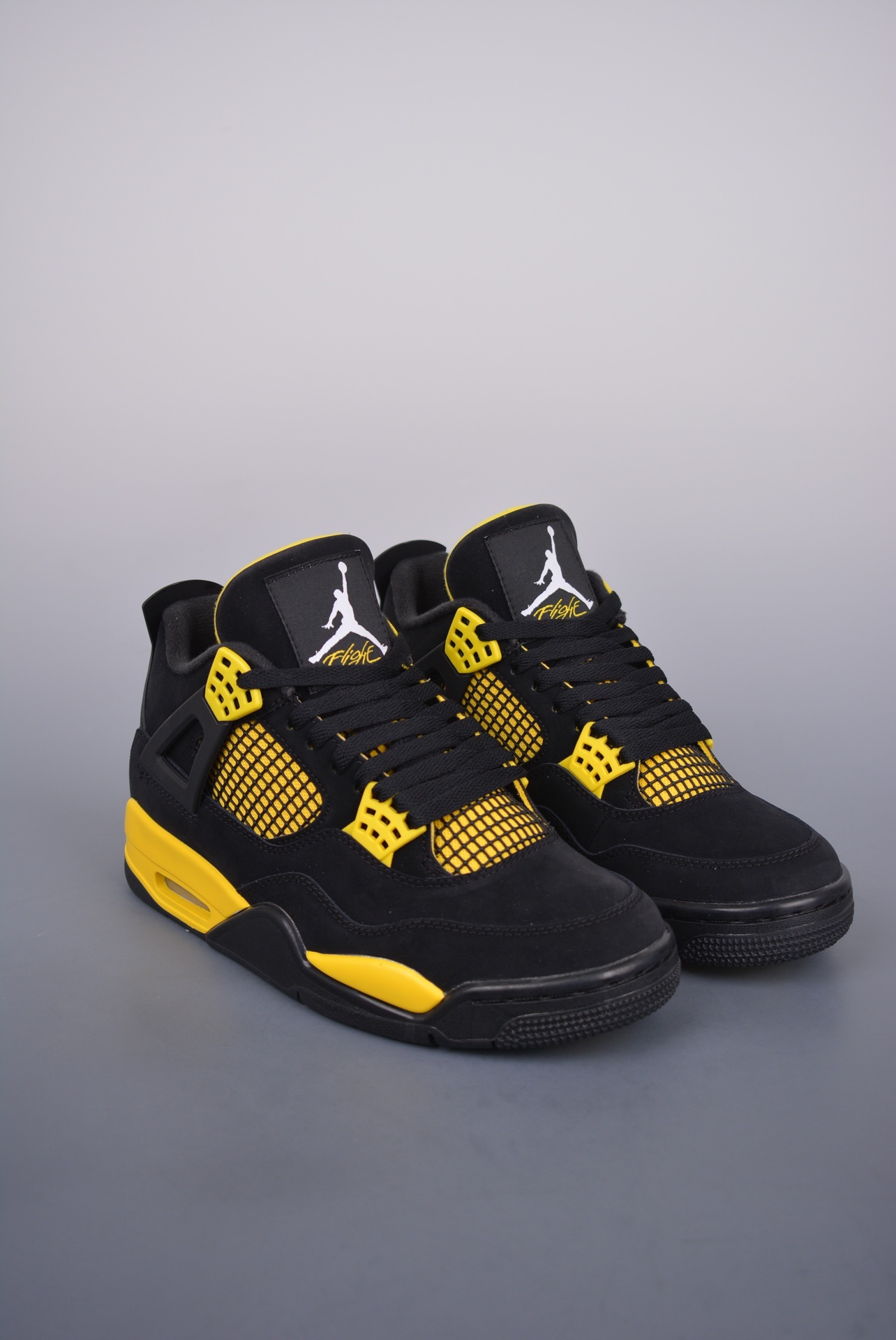 Nike AJ4